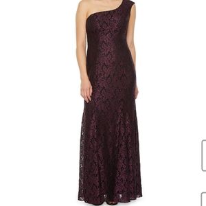 ⭐⭐Formal Gown⭐⭐